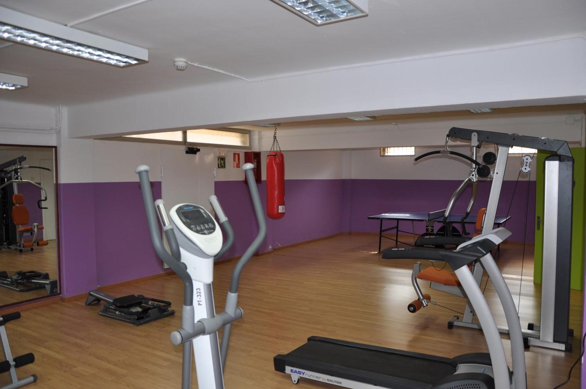 Residencia Universitaria Resa Sant Jordi Tarragona Bagian luar foto