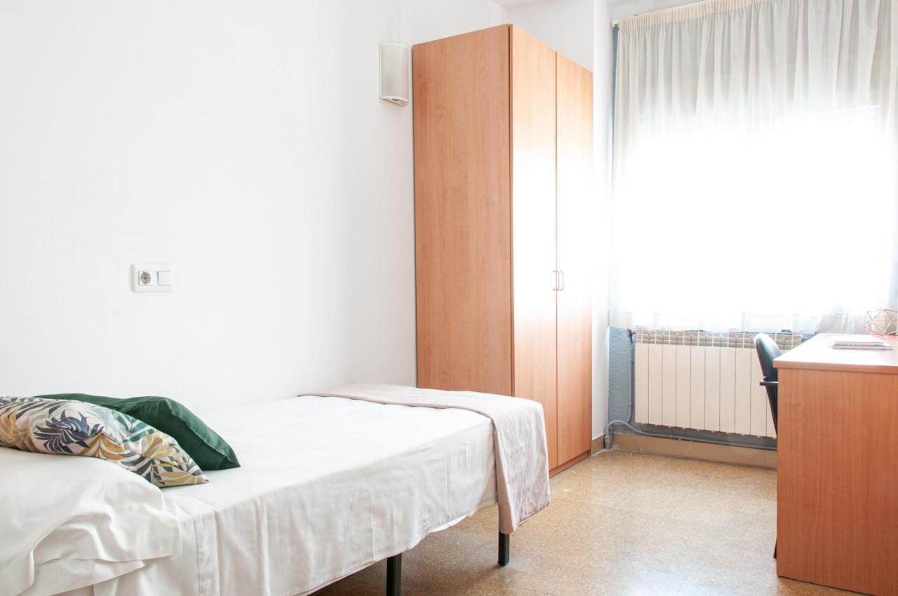 Residencia Universitaria Resa Sant Jordi Tarragona Bagian luar foto